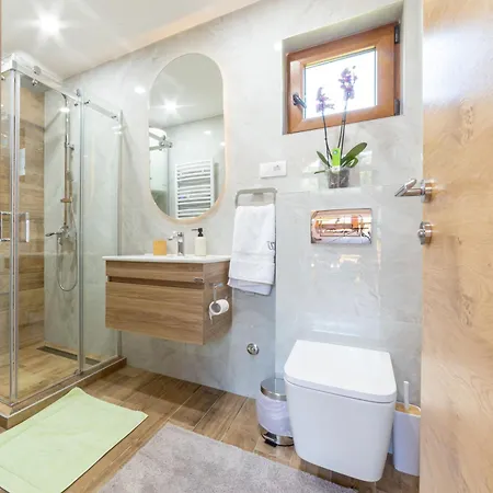 Planinska Kuca Lastino Gnezdo * Bajina Basta