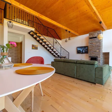 Planinska Kuca Lastino Gnezdo